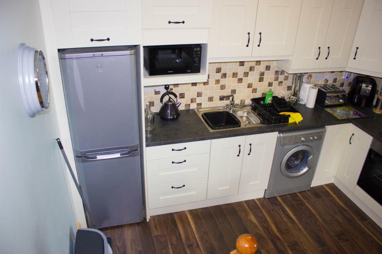 New Stunning Ocean Breeze Apartment Port na Blaiche エクステリア 写真